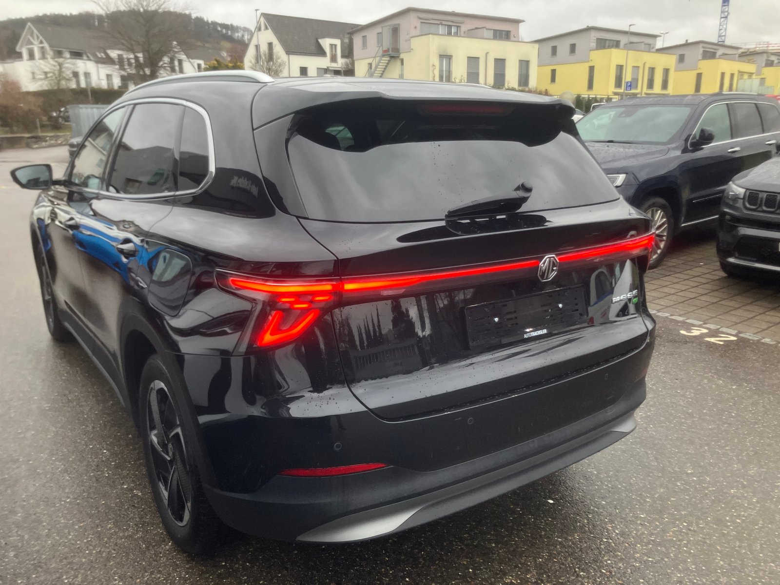 MG S5 EV 64kWh Luxury, Électrique, Voiture nouvelle, Automatique - 4
