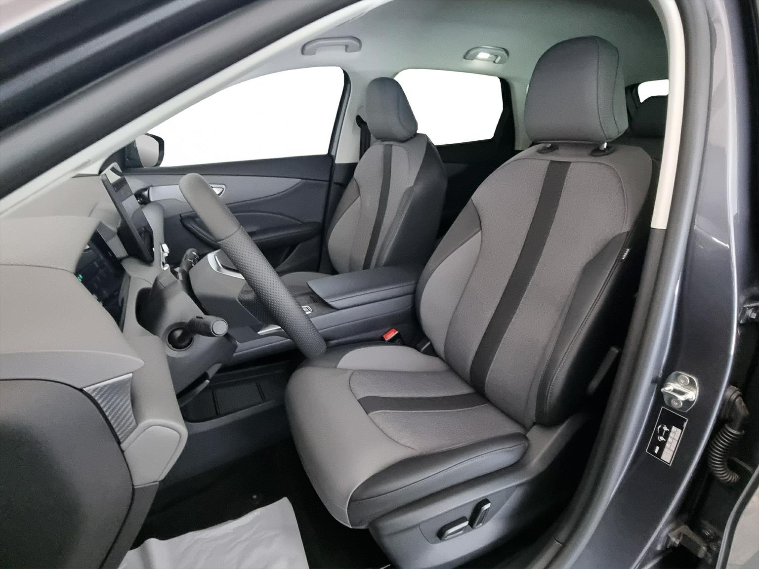 MG S5 EV 64 kWh Luxury RWD, Elektro, Automatik - 6