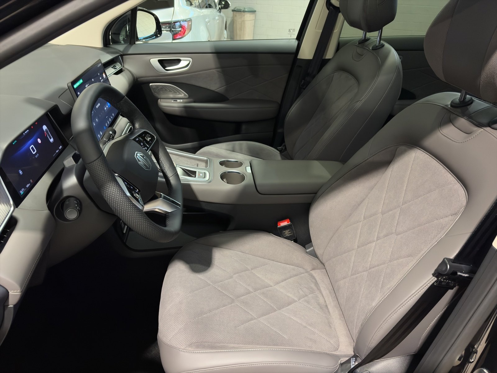 MG S6 EV 77 kWh Luxury 4WD, Électrique, Voiture nouvelle, Automatique - 4