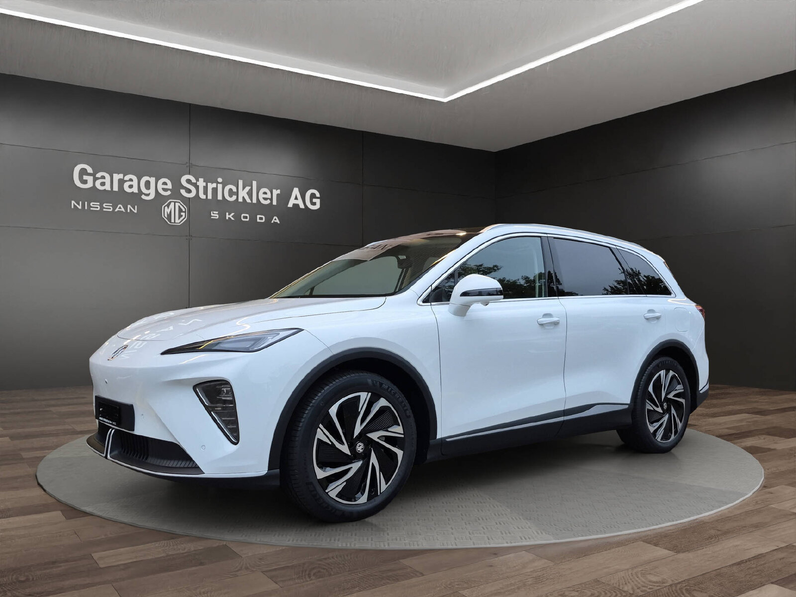 MG S6 EV 77 kWh Luxury 4WD