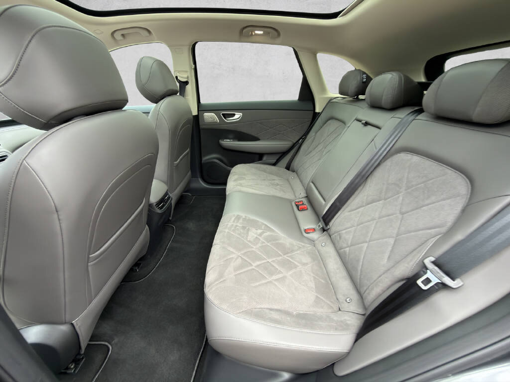 MG S6 EV 77 kWh Luxury 4WD, Elektro, Occasion / Gebraucht, Automatik - 7