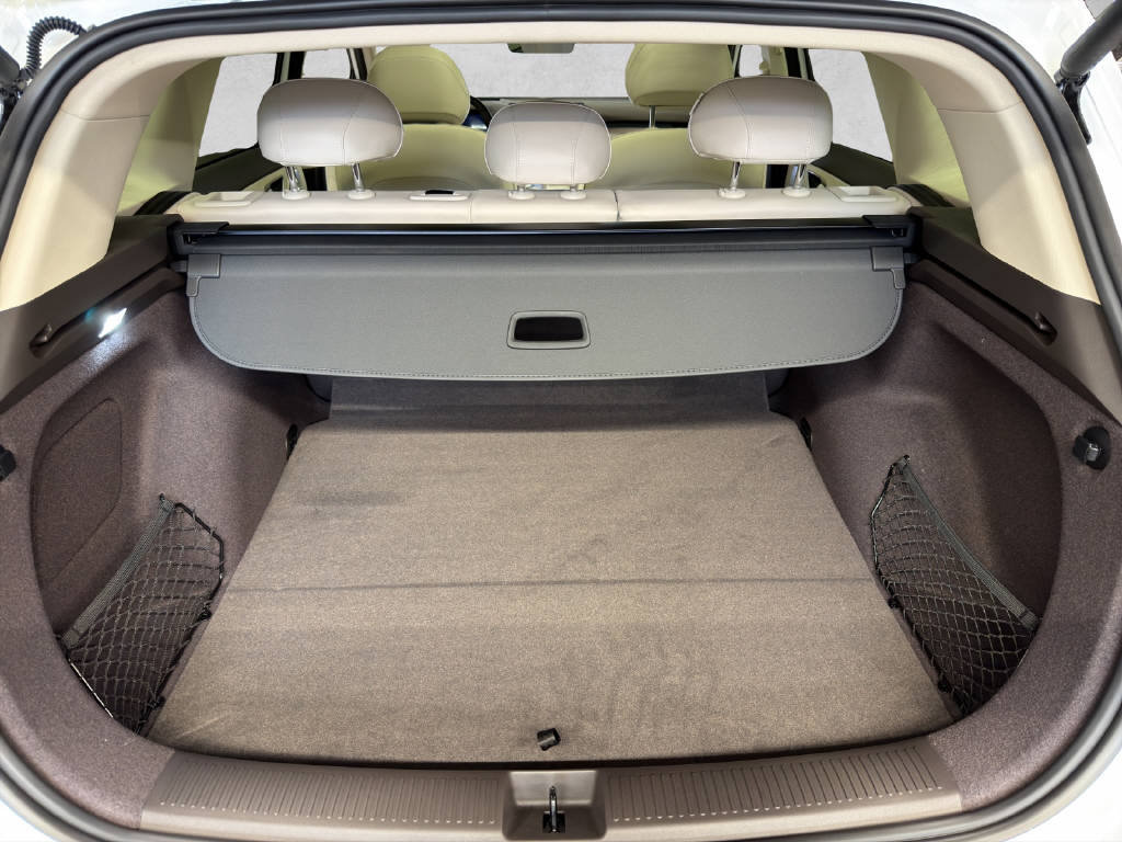 MG S6 EV 77 kWh Luxury AWD, Elektro, Vorführwagen, Automatik - 6