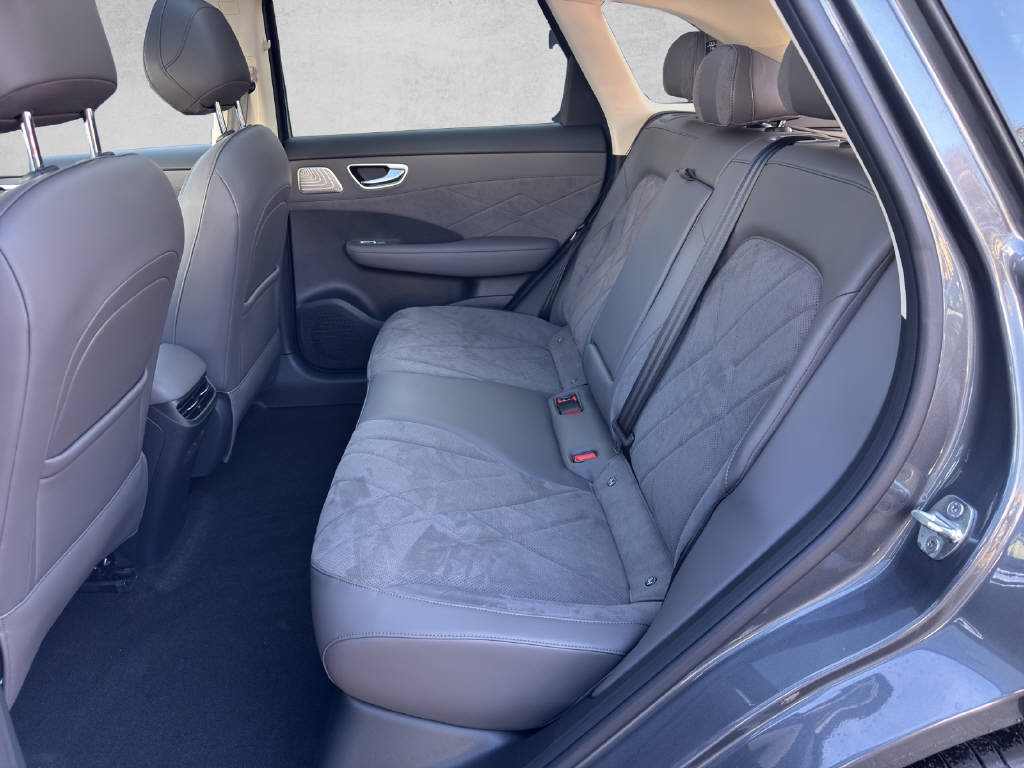 MG S6 EV 77 kWh Luxury AWD, Elektro, Vorführwagen, Automatik - 7