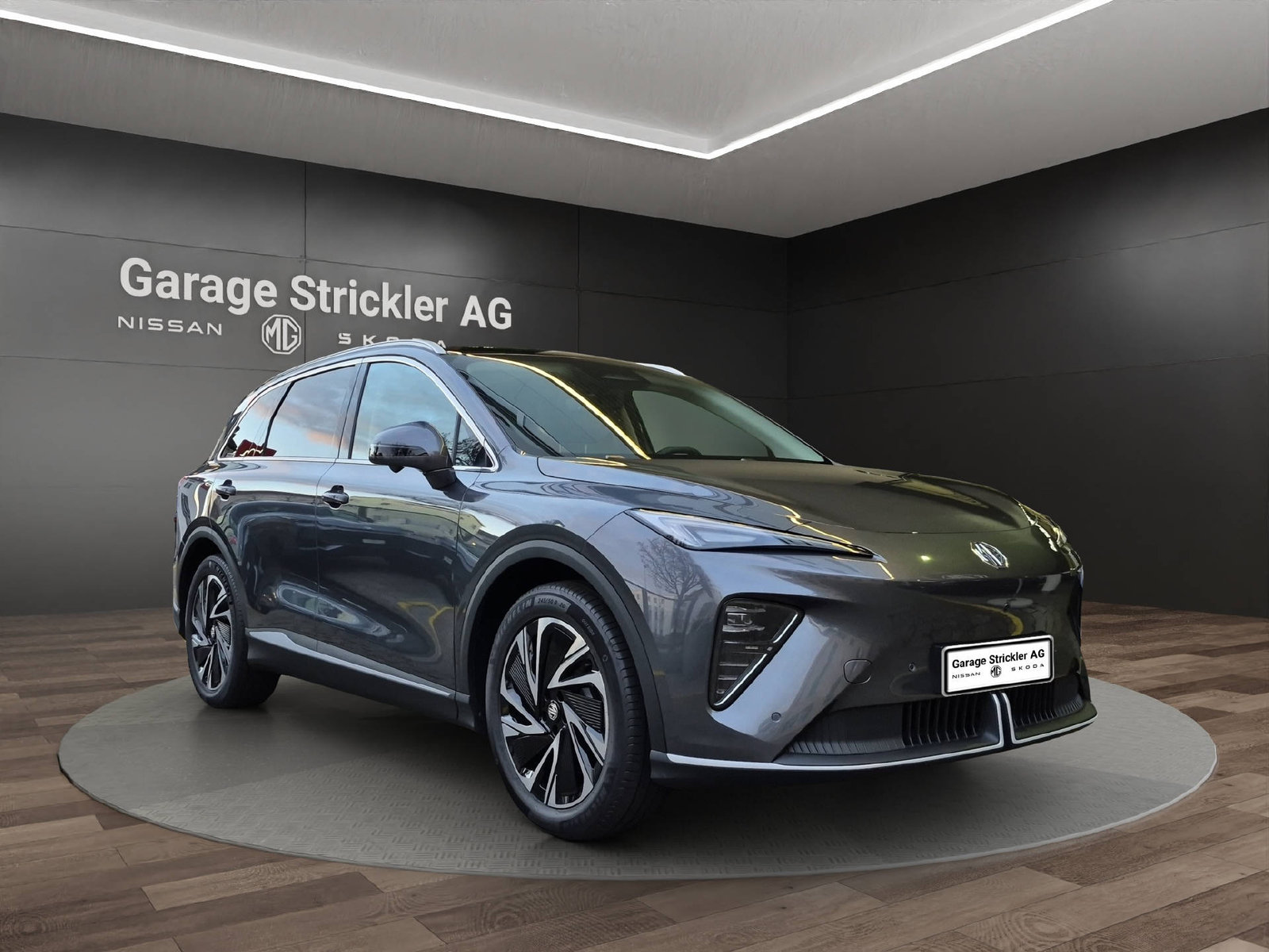 MG S6 EV 77 kWh Luxury 4WD, Electric, Ex-demonstrator, Automatic - 7