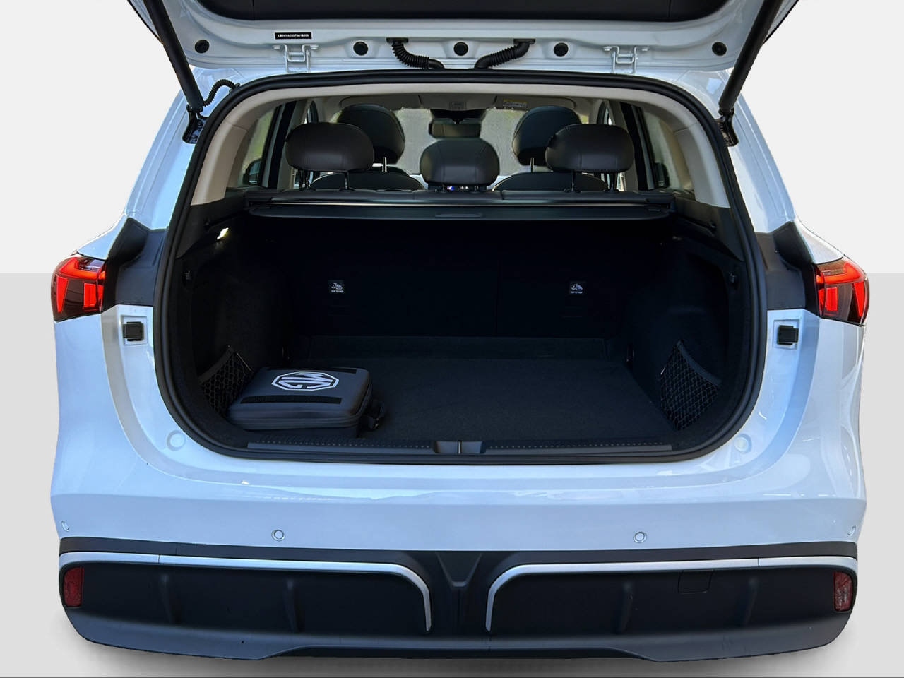 MG S6 EV 77 kWh Luxury 4WD, Elektro, Vorführwagen, Automatik - 5
