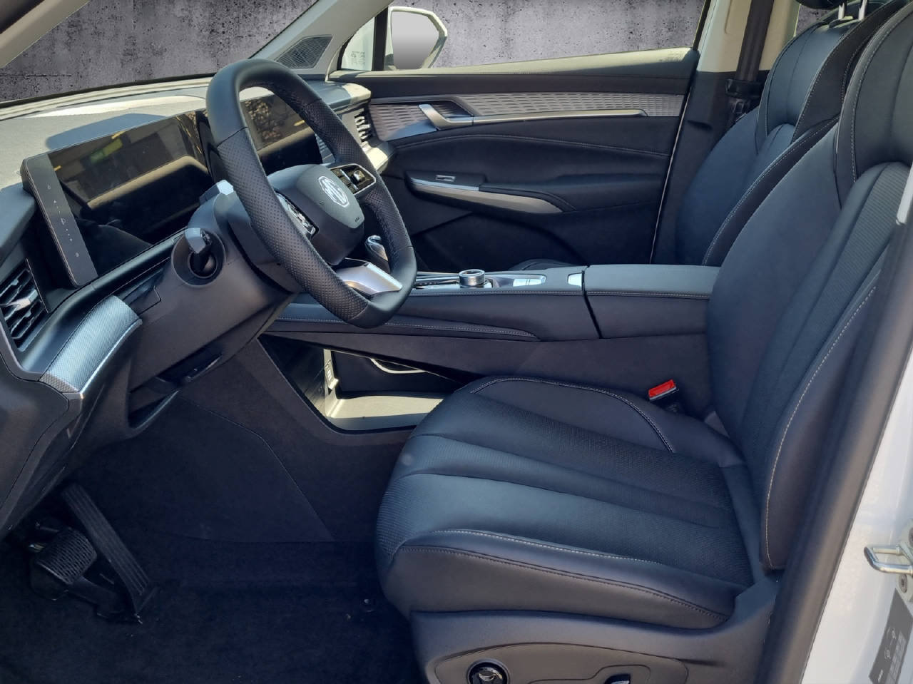 MG S9 1.5 PHEV Premium, Plug-in-Hybrid Benzin/Elektro, Vorführwagen, Automatik - 5