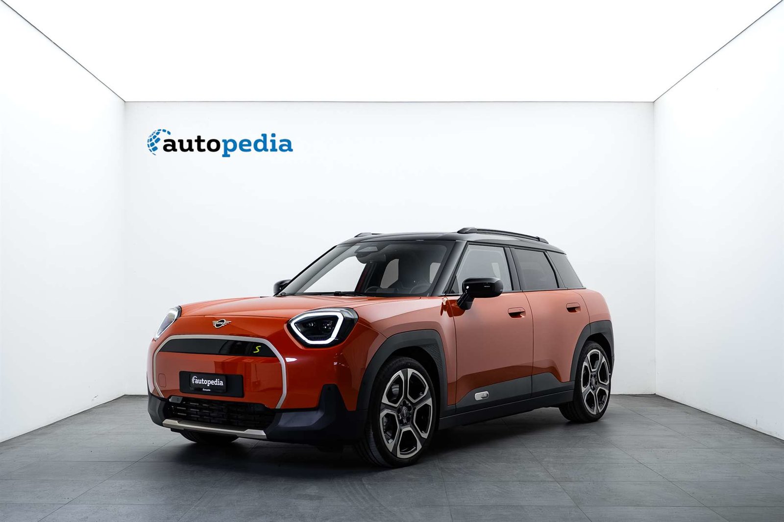 MINI Aceman SE 49.2kWh 384KM