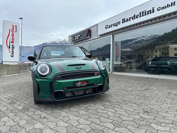 MINI Cabrio F57 2.0i Cooper S, Petrol, Second hand / Used, Manual