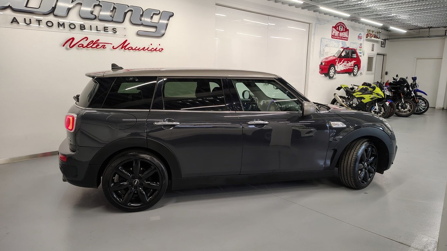 MINI Clubman Cooper S ALL4 Steptronic, Petrol, Second hand / Used, Automatic - 4