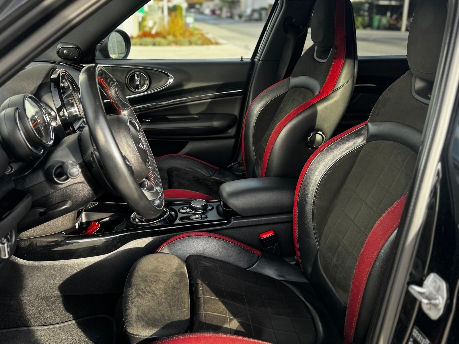 MINI Clubman Cooper S Steptronic, Benzin, Occasion / Gebraucht, Automatik - 7