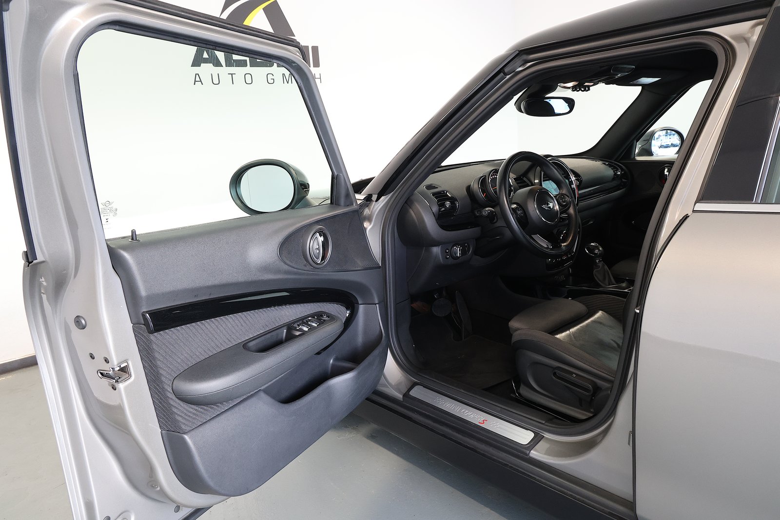 MINI Clubman Cooper S ALL4 Steptronic, Benzin, Occasion / Gebraucht, Automatik - 5