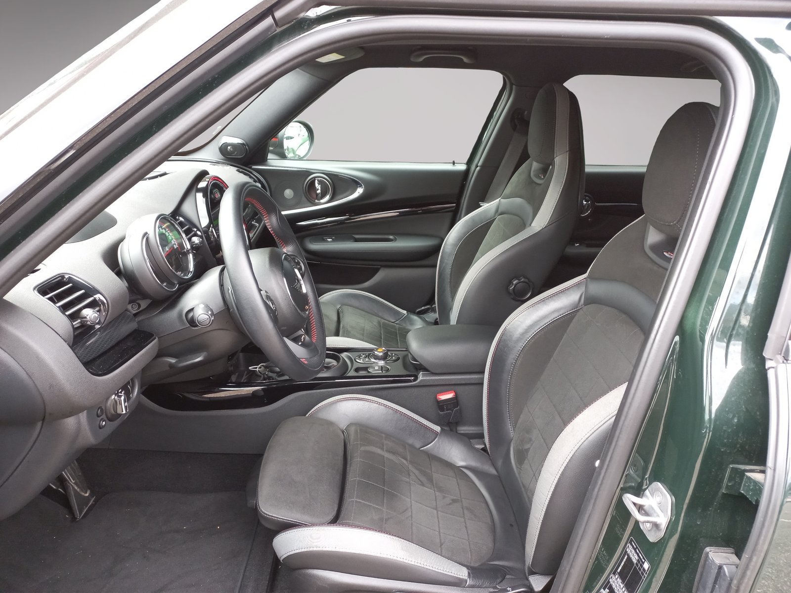 MINI Clubman Cooper John Cooper Works ALL4 Steptronic, Benzin, Occasion / Gebraucht, Automatik - 7