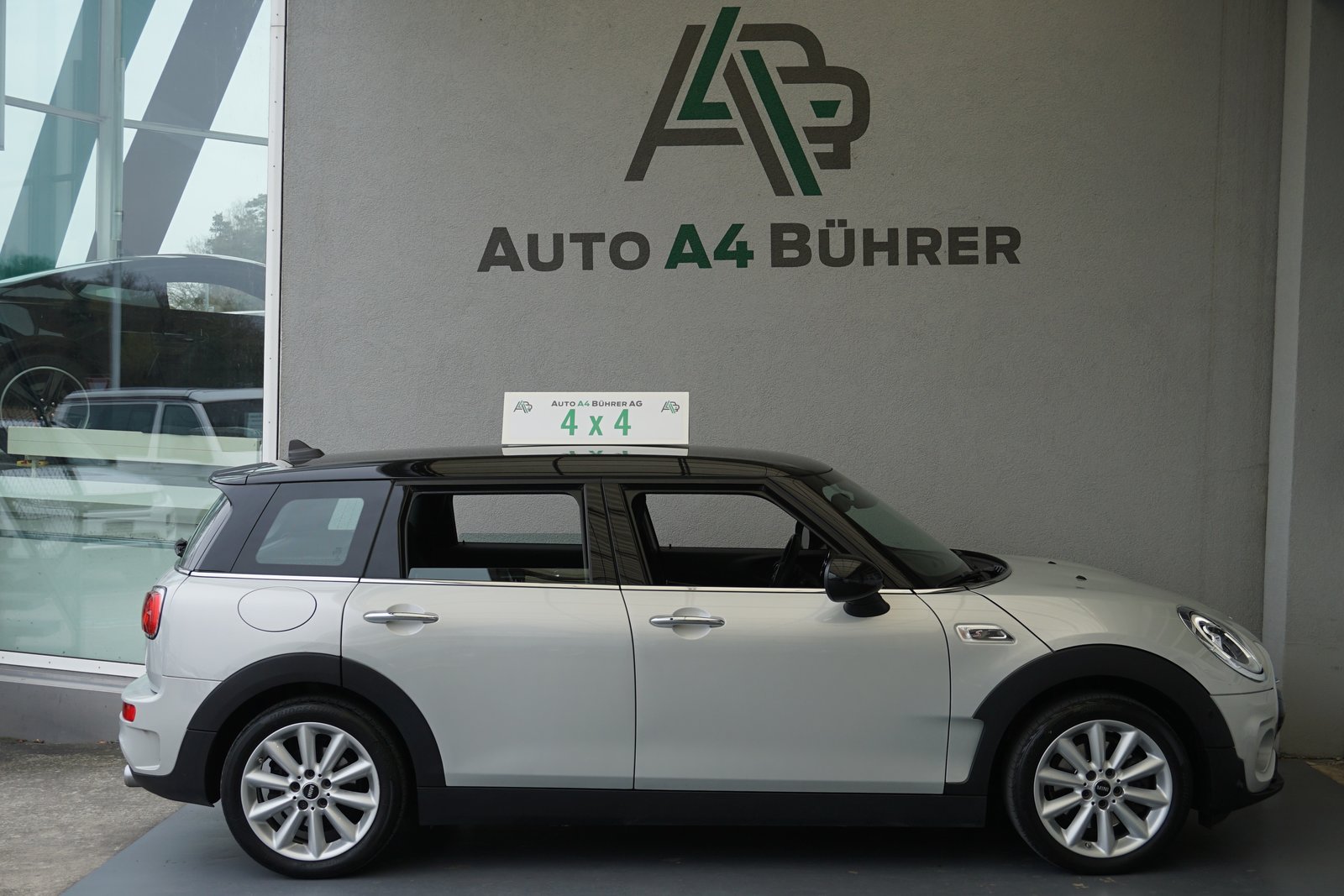 MINI Clubman Cooper S ALL4, Petrol, Second hand / Used, Automatic - 6