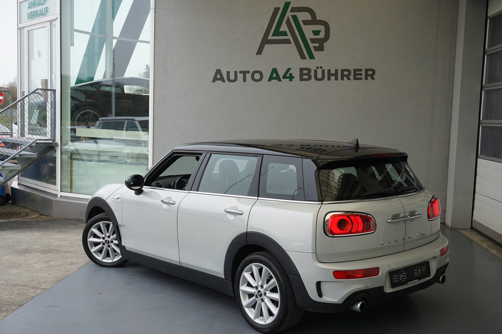 MINI Clubman Cooper S ALL4, Petrol, Second hand / Used, Automatic - 7