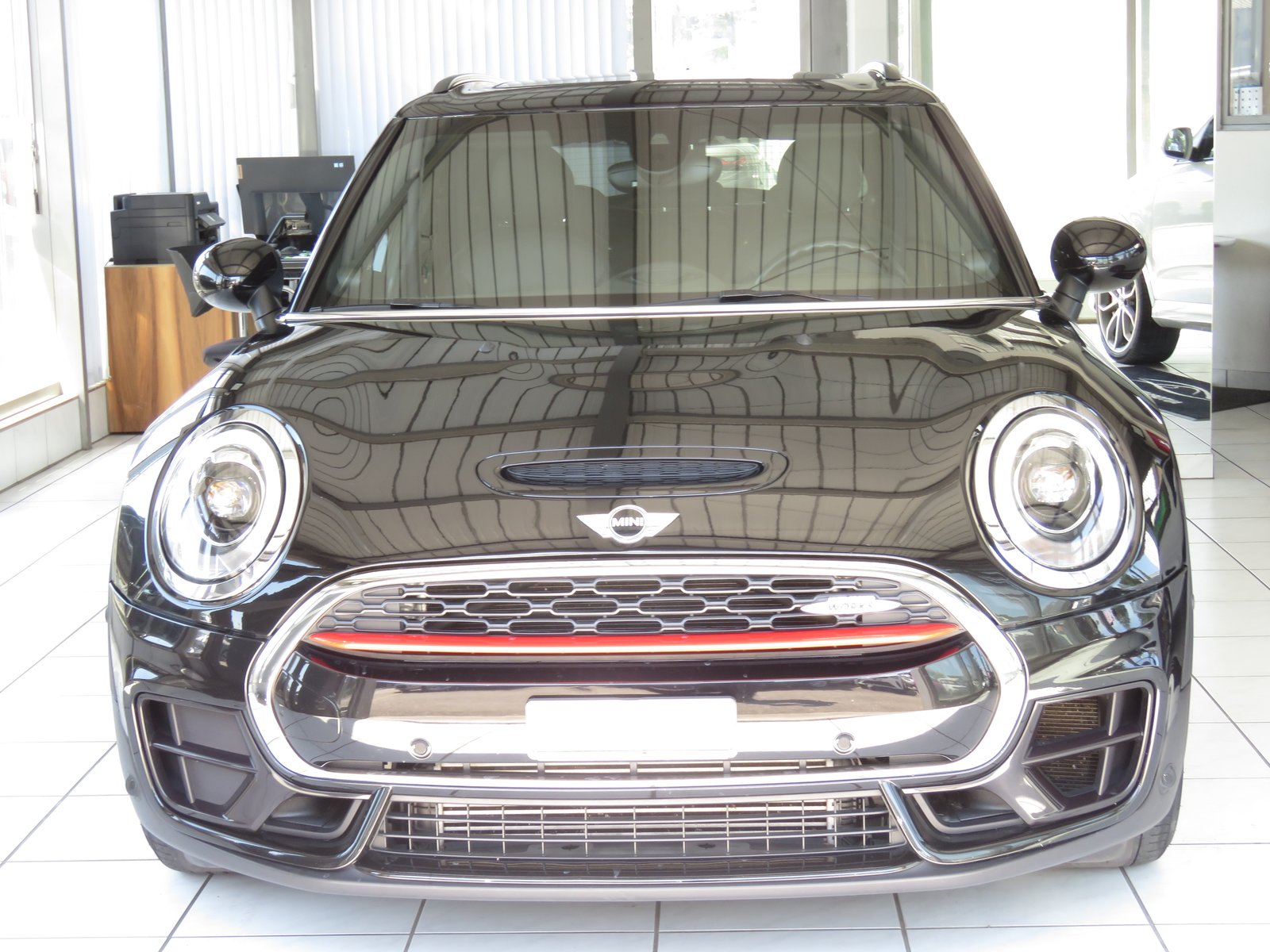 MINI Clubman Cooper John Cooper Works ALL4 Steptronic, Petrol, Second hand / Used, Automatic - 2