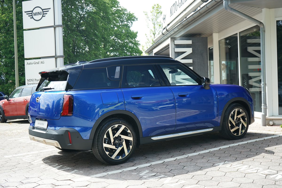 MINI Countryman SE ALL 4, Électrique, Voiture nouvelle, Automatique - 2