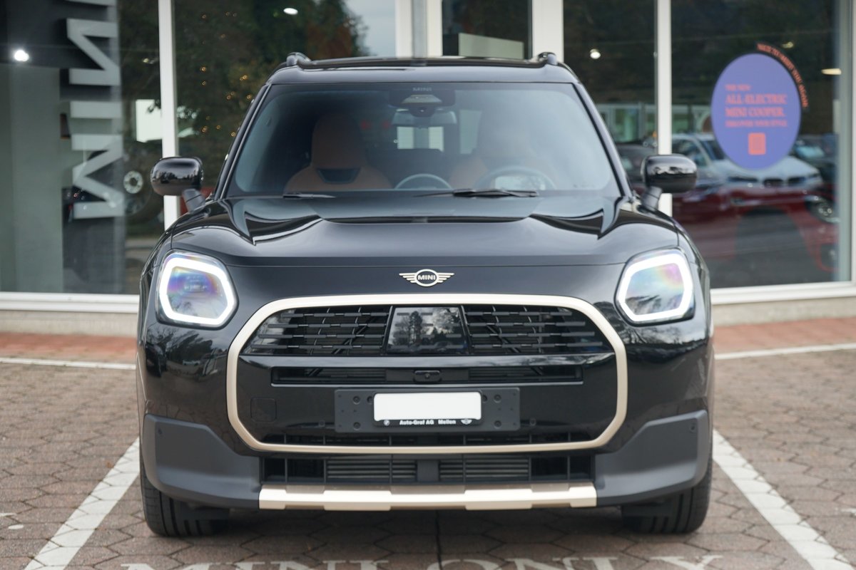 MINI Countryman C, Mild-Hybrid Petrol/Electric, New car, Automatic - 3