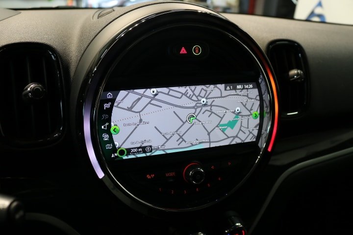 MINI Countryman Cooper S E ALL4 PHEV Steptronic, Plug-in-Hybrid Benzin/Elektro, Occasion / Gebraucht, Automatik - 6