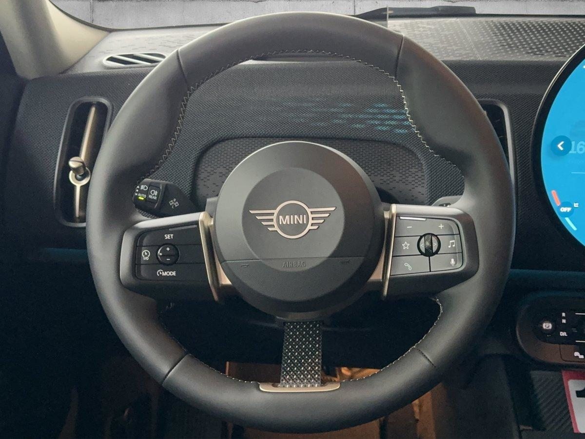 MINI Countryman U25 1.5i C, Mild-Hybrid Petrol/Electric, Second hand / Used, Automatic - 6