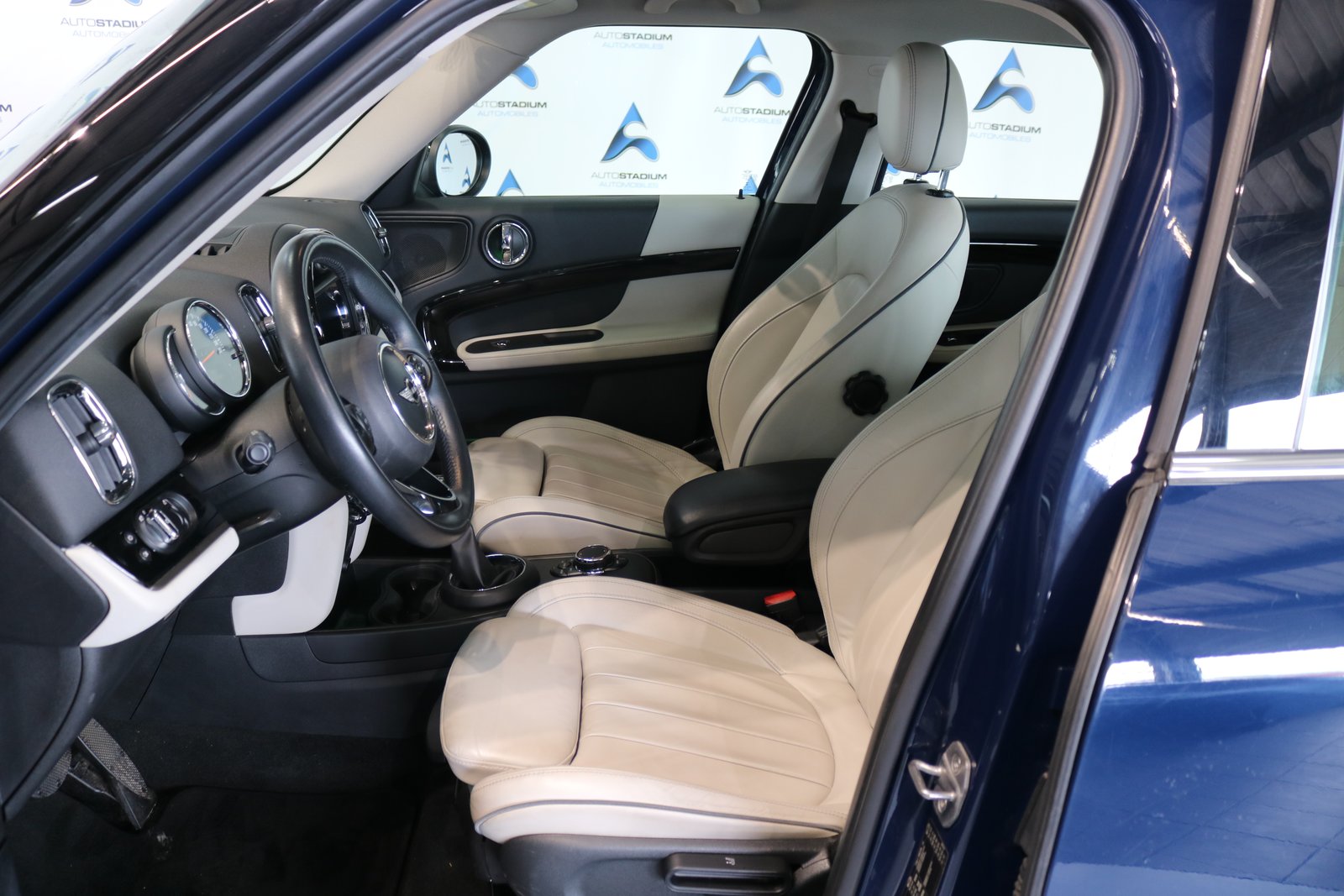 MINI Countryman Cooper S E ALL4 Steptronic, Hybride Rechargeable Essence/Électricité, Occasion / Utilisé, Automatique - 4