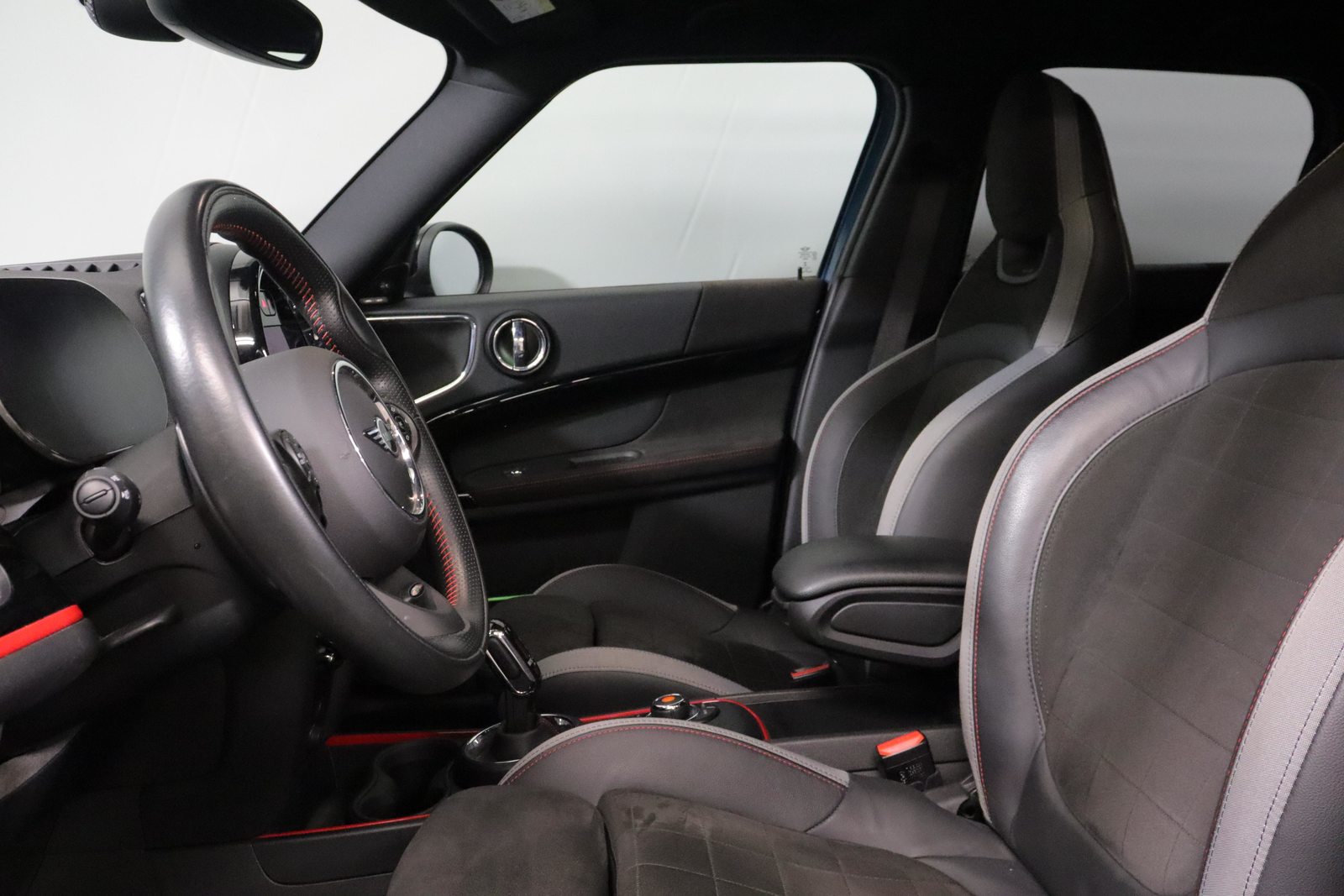 MINI Countryman F60 2.0i John Cooper Works ALL4, Petrol, Second hand / Used, Automatic - 3