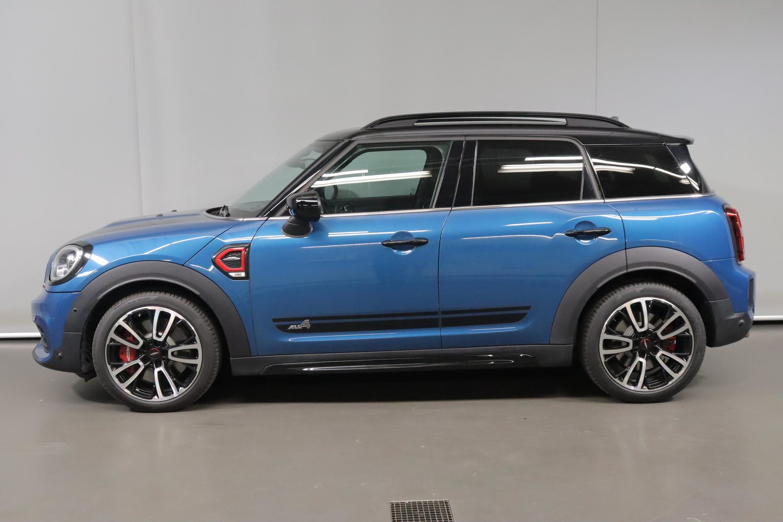 MINI Countryman F60 2.0i John Cooper Works ALL4, Petrol, Second hand / Used, Automatic - 5