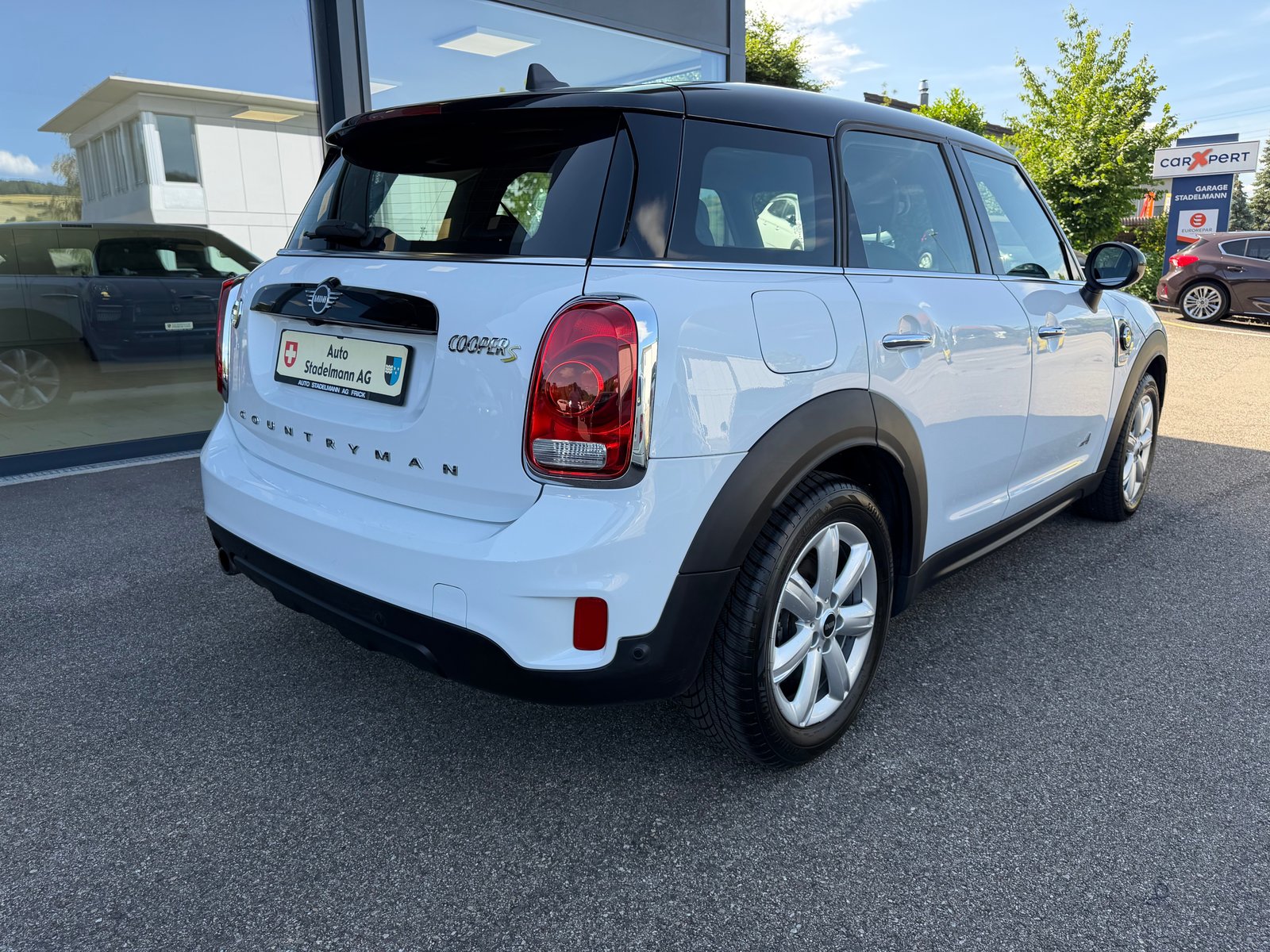 MINI Countryman F60 1.5i Cooper S E ALL4, Plug-in-Hybrid Petrol/Electric, Second hand / Used, Automatic - 3