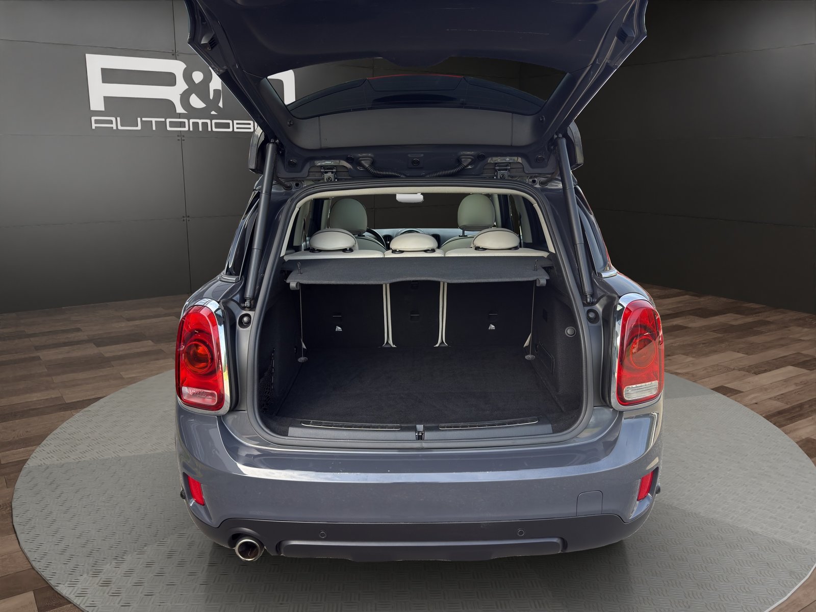 MINI Countryman Cooper S E ALL4 Steptronic, Plug-in-Hybrid Benzin/Elektro, Occasion / Gebraucht, Automatik - 4