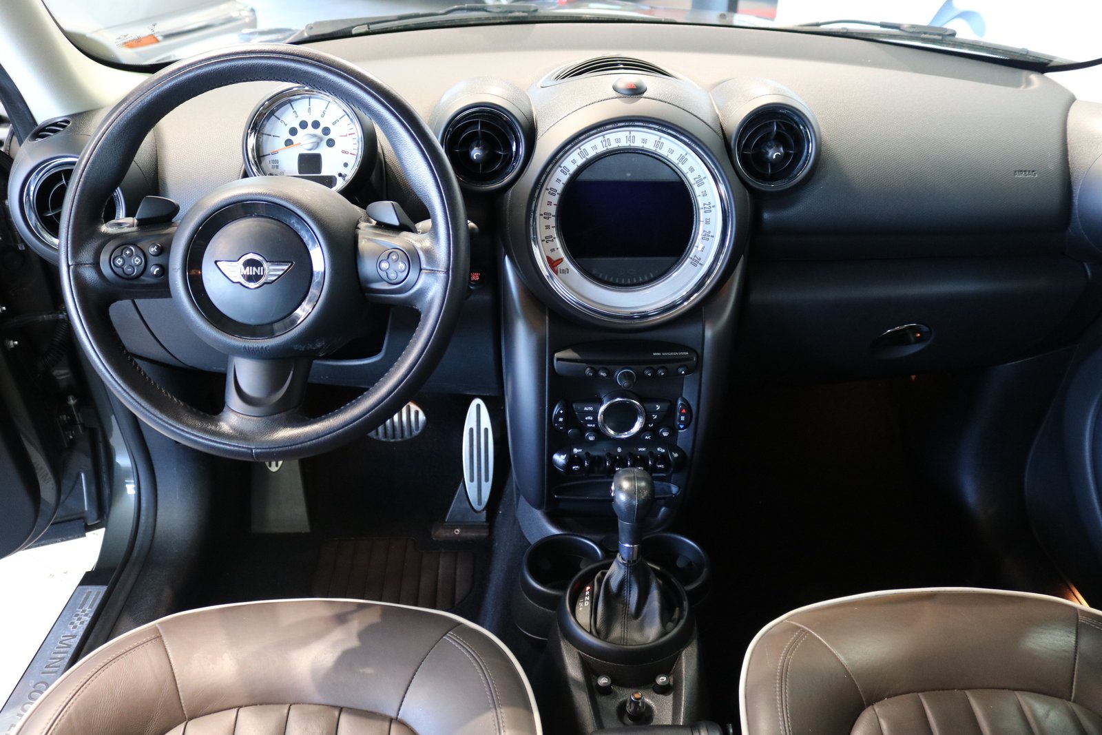 MINI Countryman Cooper S ALL4 Steptronic, Benzin, Occasion / Gebraucht, Automatik - 2