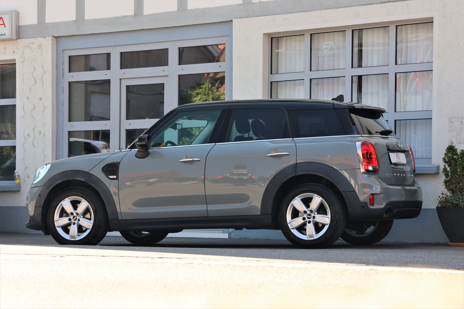 MINI Countryman Cooper FWD Steptronic, Petrol, Second hand / Used, Automatic - 4