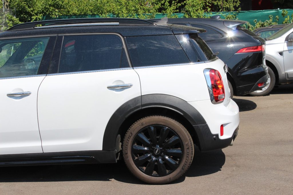 MINI COUNTRYMAN 2.0i Cooper S ALL4, Benzin, Occasion / Gebraucht, Automatik - 2