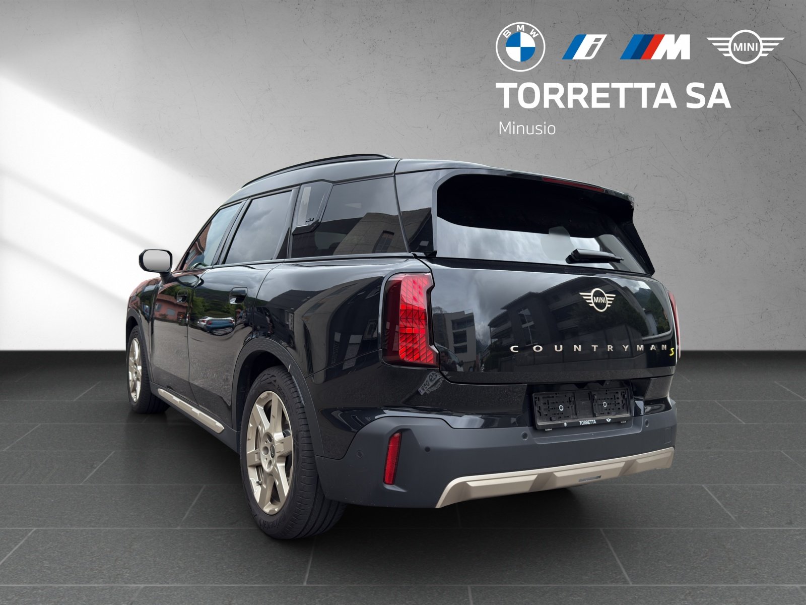 MINI Countryman SE ALL 4, Electric, Ex-demonstrator, Automatic - 3