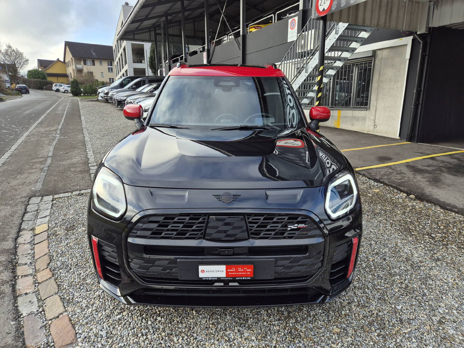 MINI Countryman U25 2.0i John Cooper Works ALL4 300, Petrol, Second hand / Used, Automatic - 3
