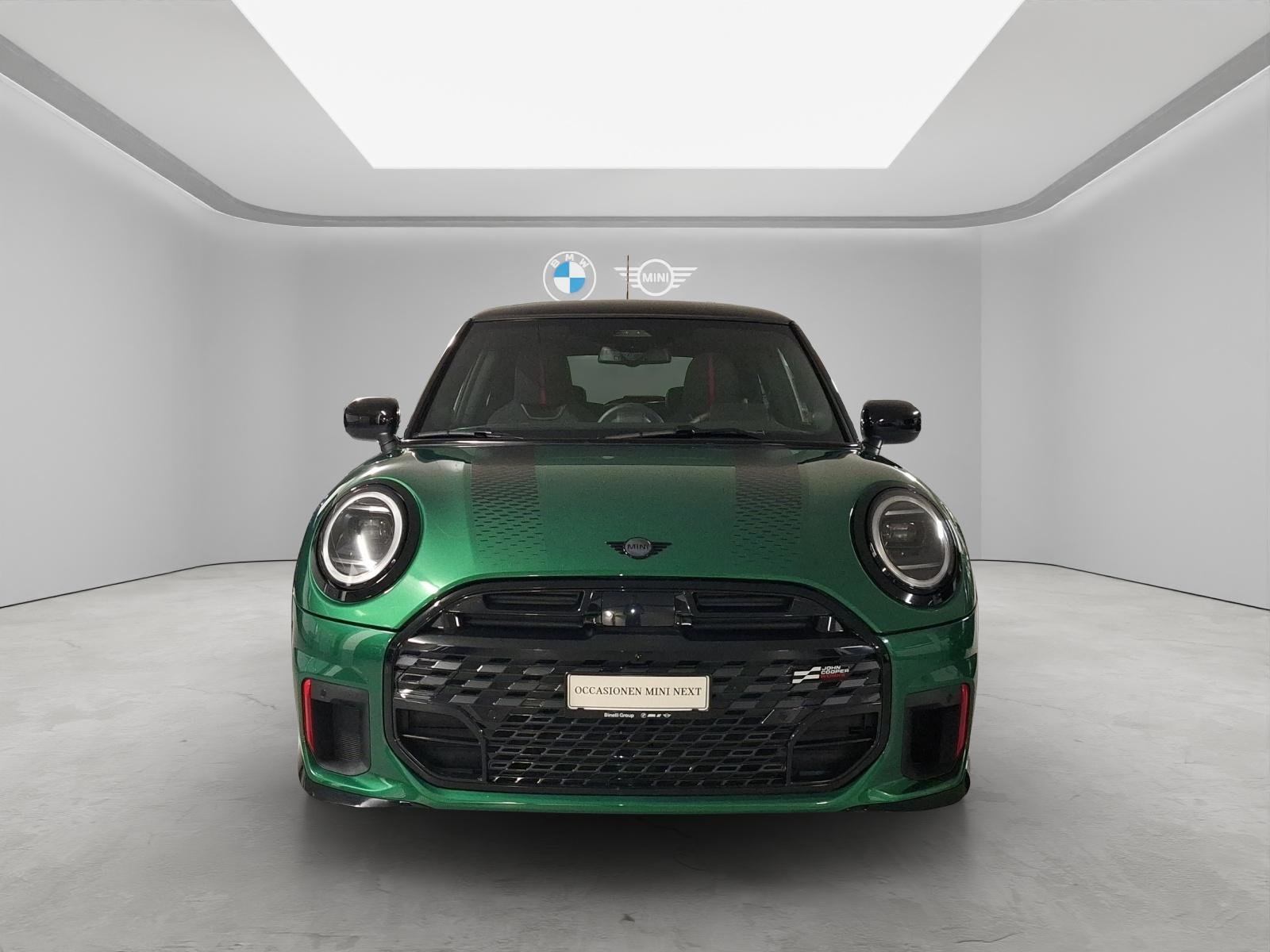 MINI F66 2.0i John Cooper Works, Petrol, Second hand / Used, Automatic - 2