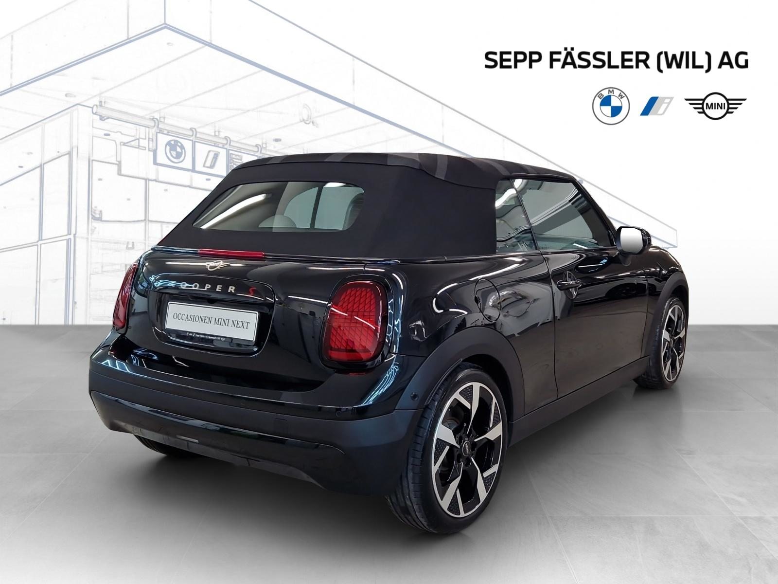 MINI Cabrio Cooper S F67 Favoured Trim, Petrol, Second hand / Used, Automatic - 3