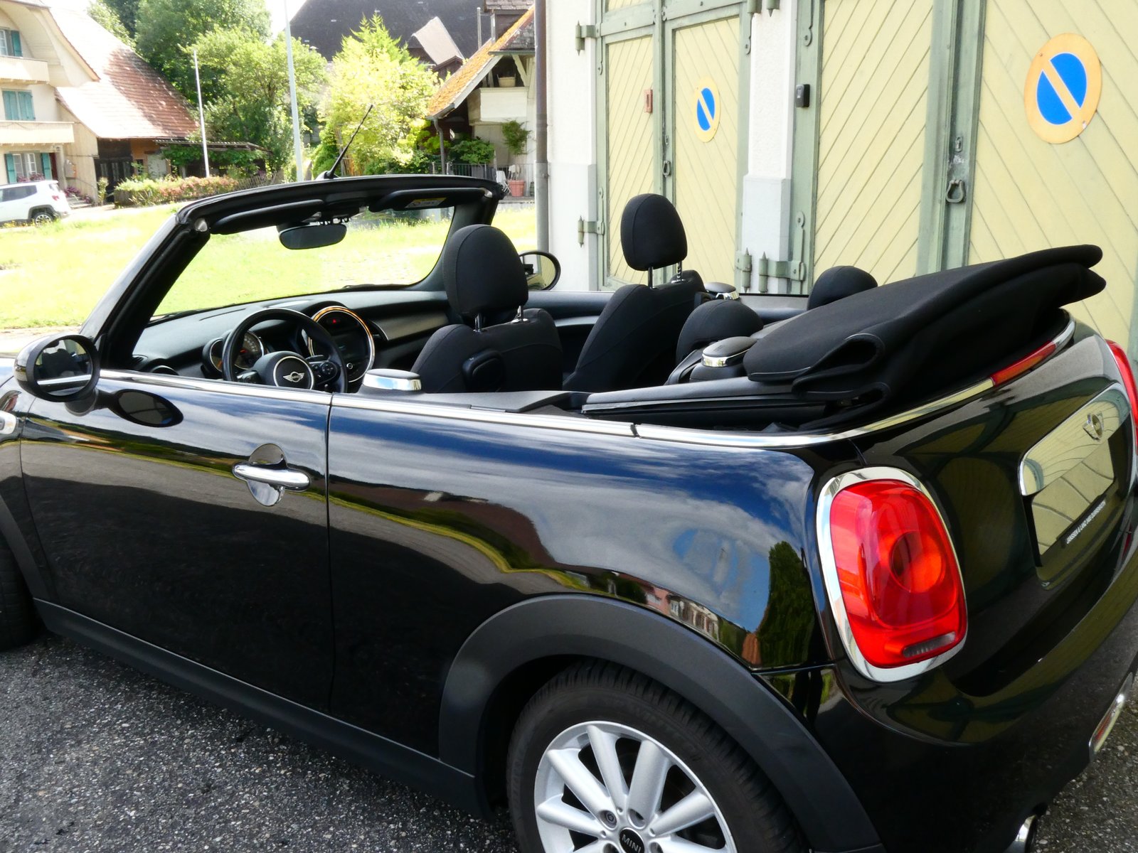 MINI Cooper Cabriolet Steptronic, Petrol, Second hand / Used, Automatic - 3