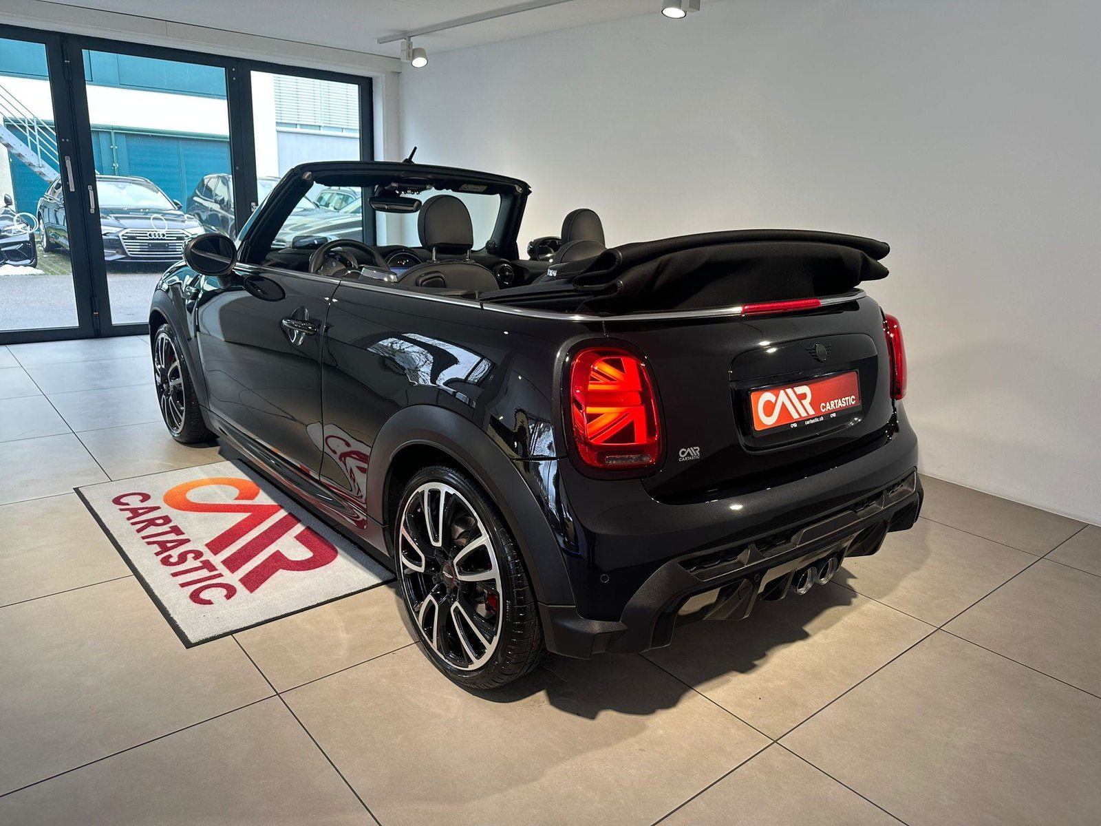 MINI Cabrio F57 2.0i John Cooper Works SAG, Petrol, Second hand / Used, Automatic - 5