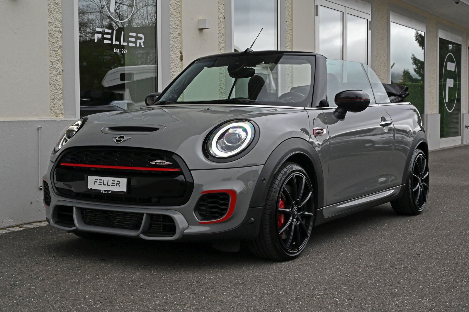 MINI Cooper John Cooper Works Cabriolet Steptronic, Petrol, Second hand / Used, Automatic - 2