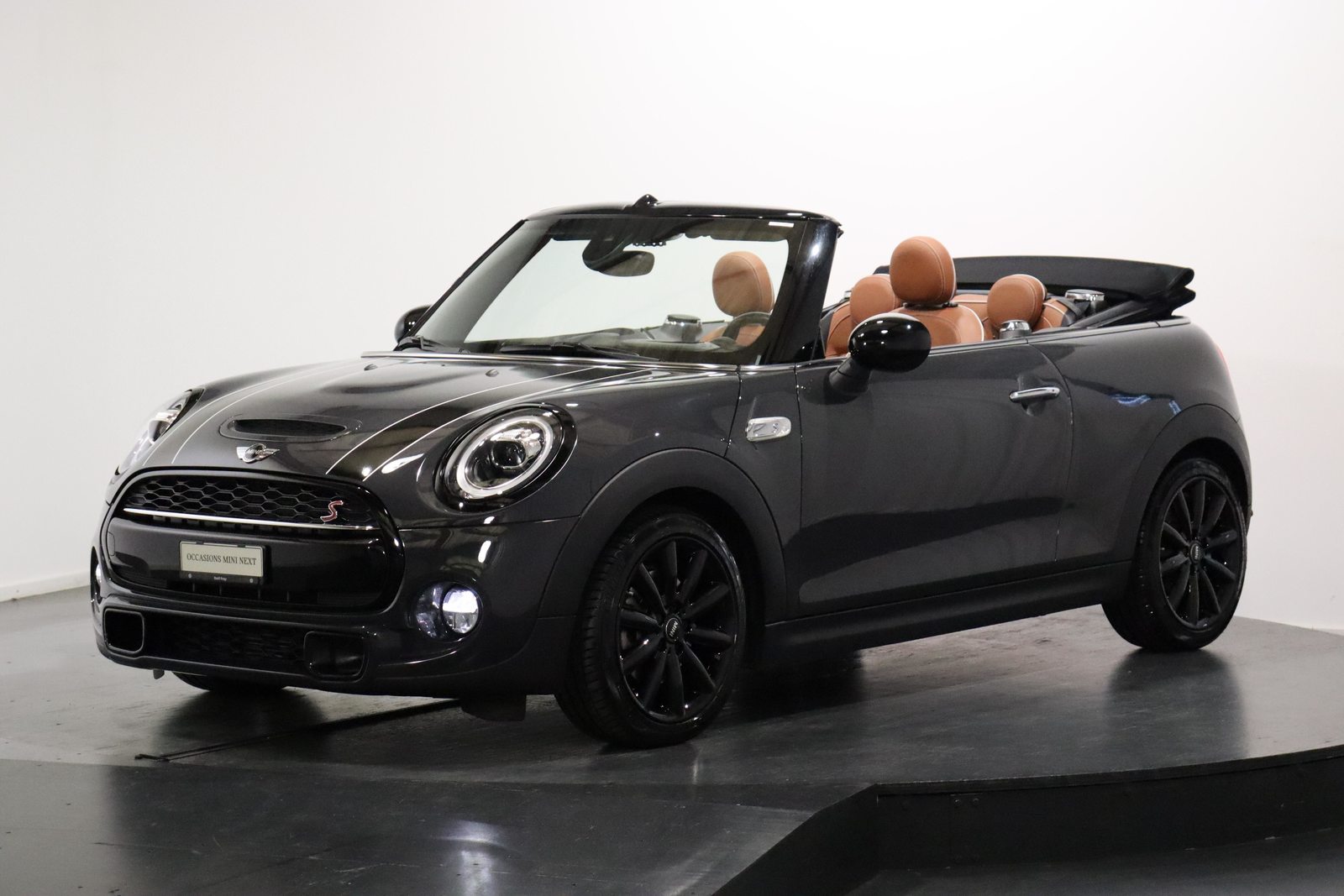 MINI Cabrio F57 2.0i Cooper S, Petrol, Second hand / Used, Automatic - 2
