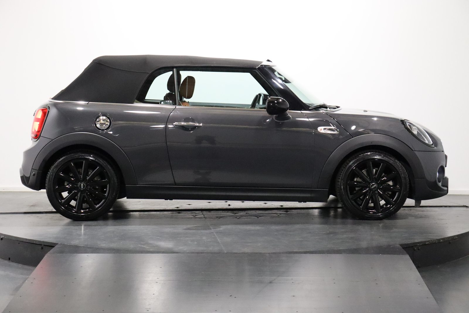 MINI Cabrio F57 2.0i Cooper S, Petrol, Second hand / Used, Automatic - 6