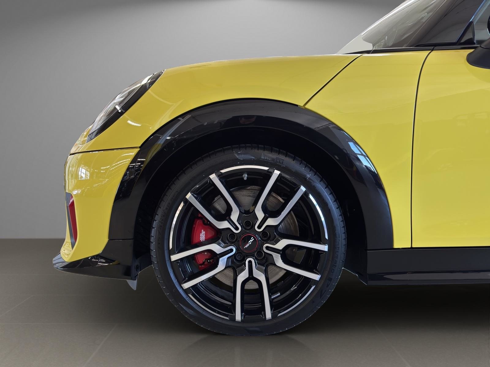 MINI Cabrio F67 2.0i John Cooper Works, Benzin, Occasion / Gebraucht, Automatik - 2