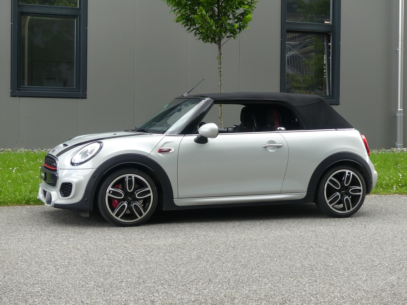 MINI Cooper JCW Cabriolet, Benzin, Occasion / Gebraucht, Automatik - 2