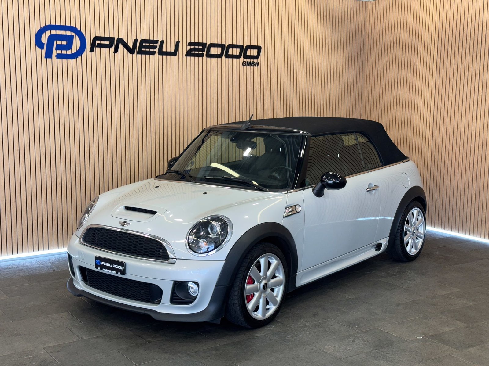 MINI Cooper John Cooper Works Cabriolet, Benzin, Occasion / Gebraucht, Handschaltung - 2