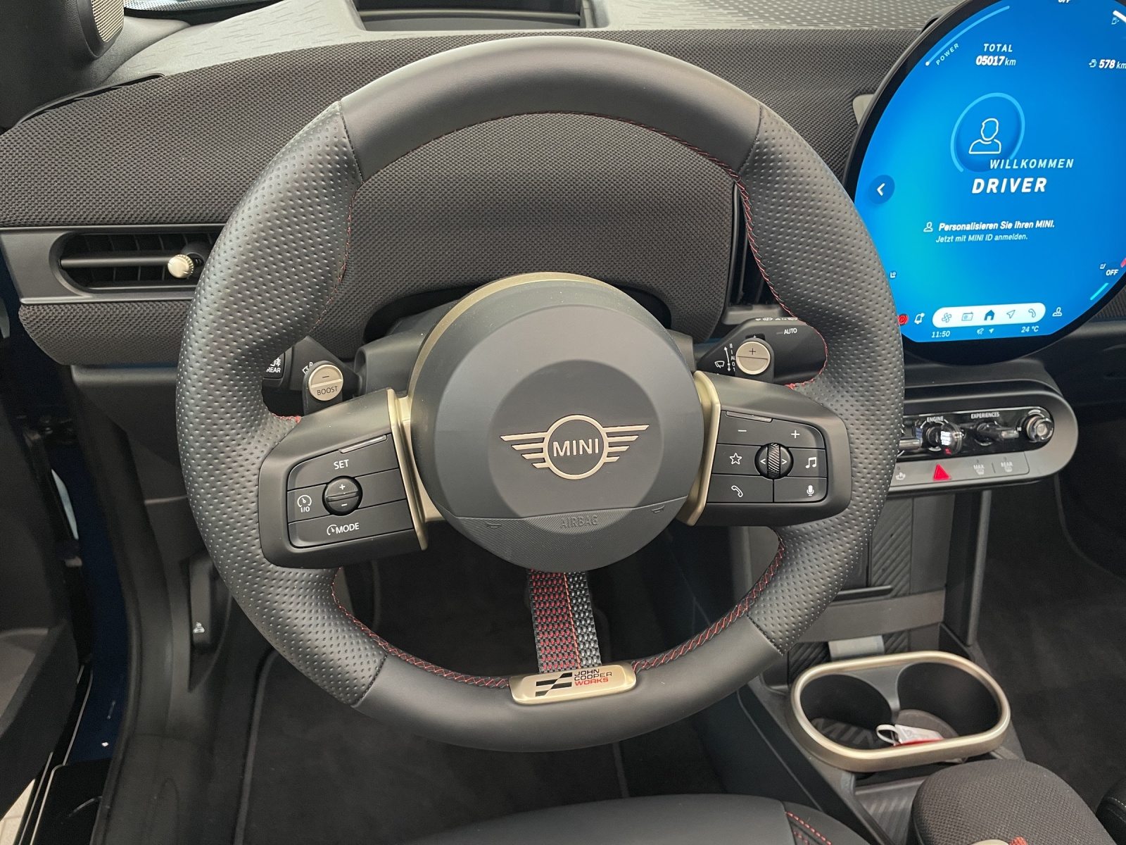 MINI Cabrio F67 2.0i John Cooper Works John Cooper Works Trim, Benzin, Occasion / Gebraucht, Automatik - 7