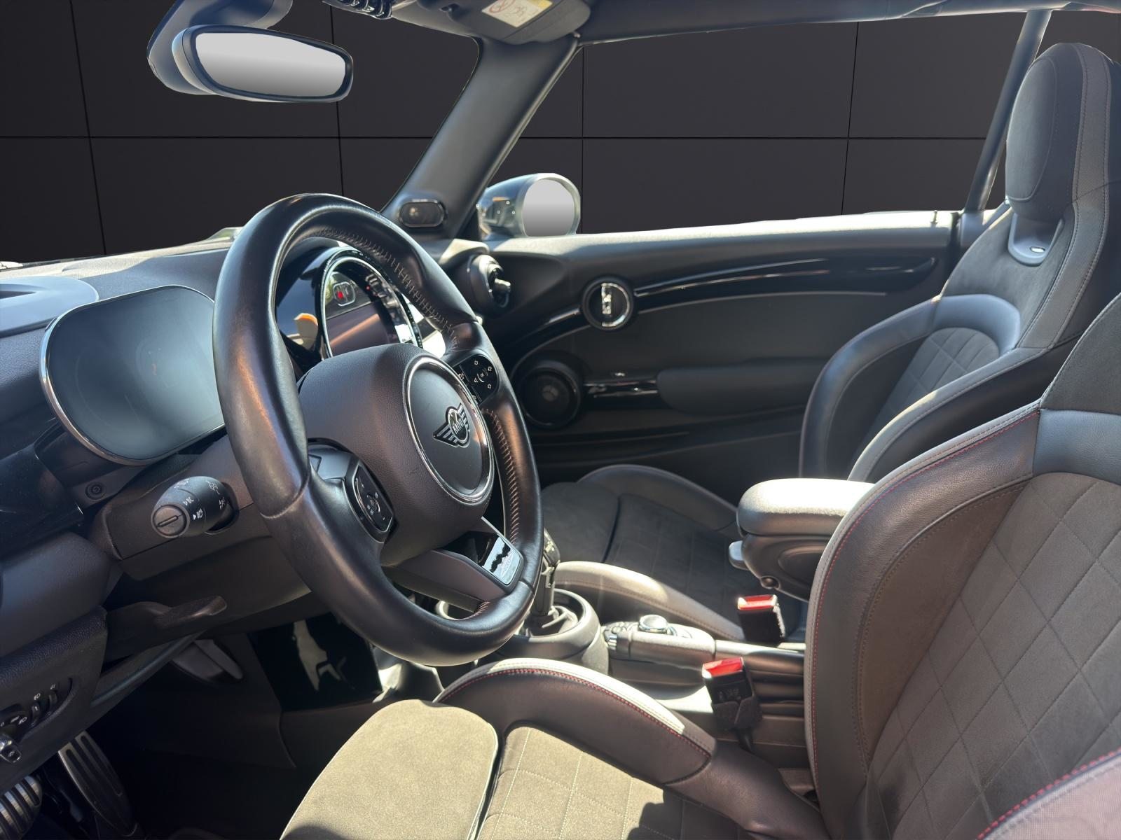 MINI Cabrio F57 2.0i John Cooper Works, Benzin, Occasion / Gebraucht, Automatik - 2
