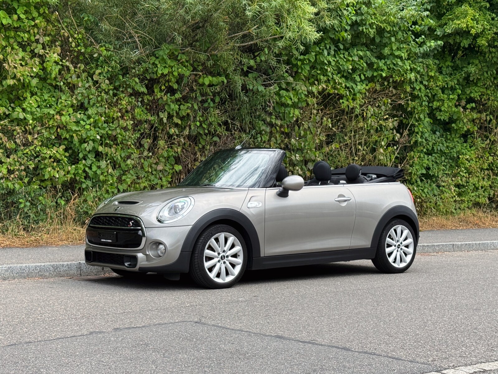MINI Cooper S Cabriolet Steptronic, Petrol, Second hand / Used, Automatic - 2