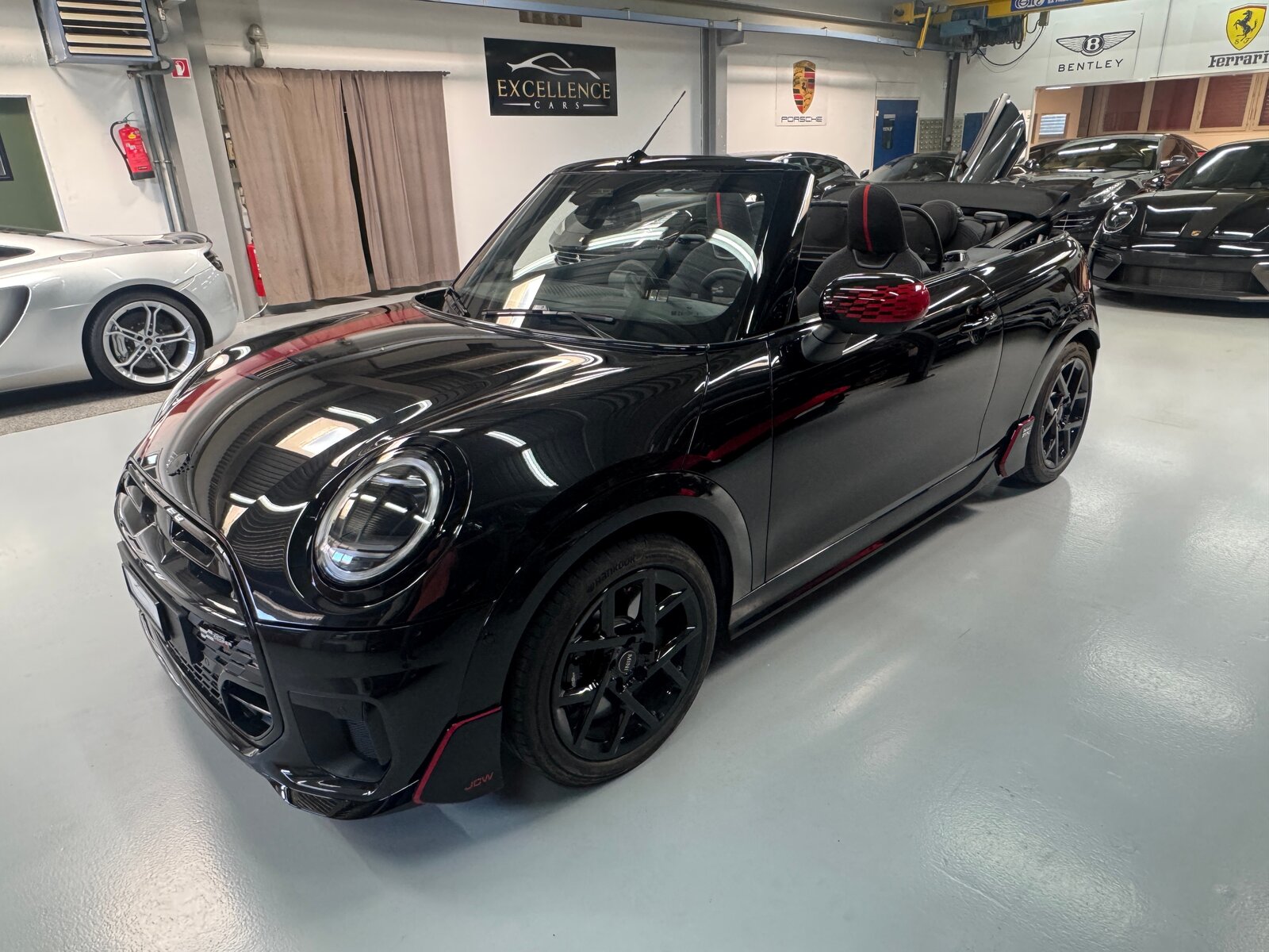 MINI Cooper C Cabriolet DKG AVEC John Cooper Works Trim et p, Benzin, Occasion / Gebraucht, Automatik - 2