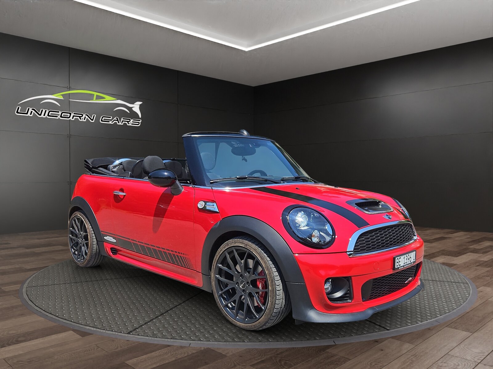 MINI Cooper John Cooper Works Cabriolet