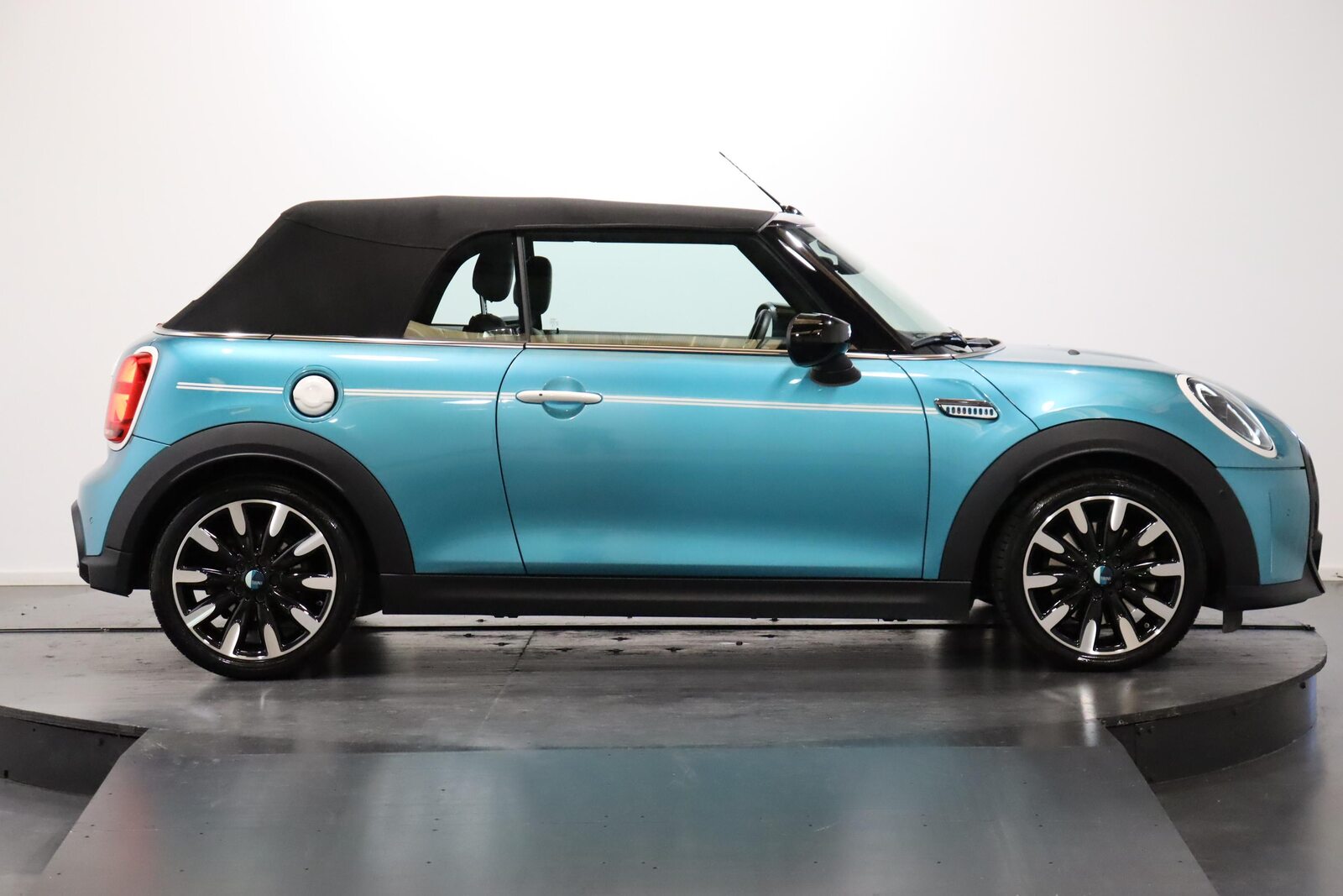 MINI Cabrio F57 2.0i Cooper S SDKG, Essence, Occasion / Utilisé, Automatique - 4