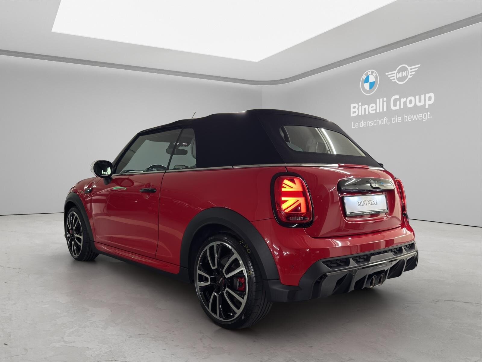 MINI Cabrio F57 2.0i John Cooper Works SAG, Petrol, Second hand / Used, Automatic - 3